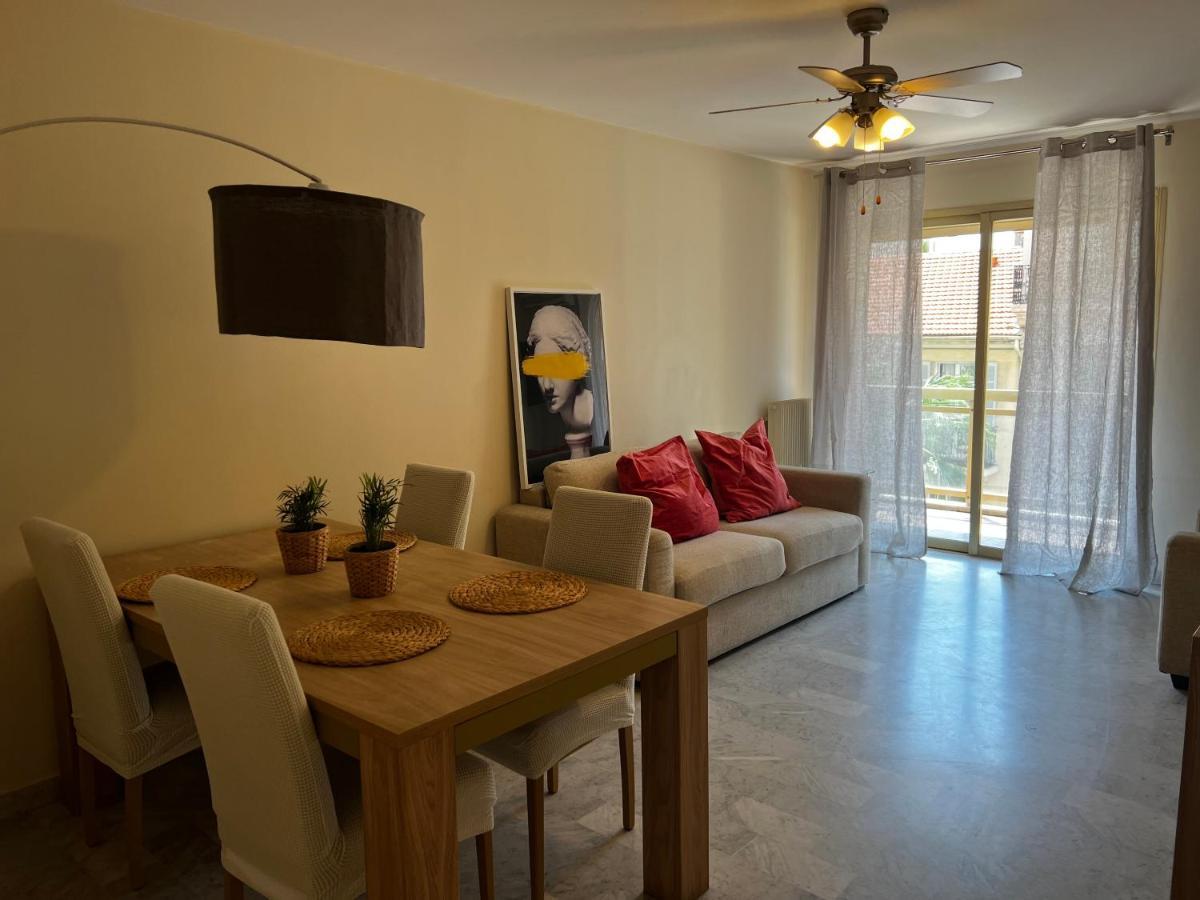 Apartment Mimosas -2 Rooms-terrace-city Center -air Conditioning Cannes